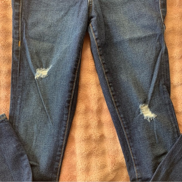 True Religion Caia Skinny Jeans (26w x 28l) - Picture 6 of 8